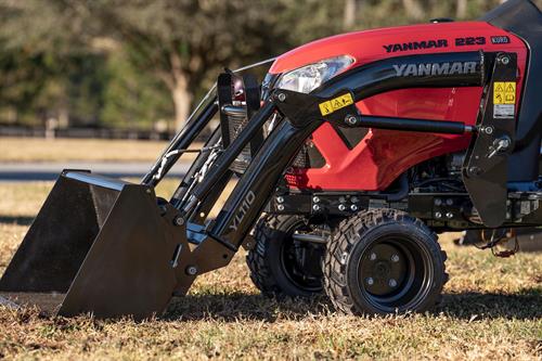 SA223 KURO front, side with loader bucket attached