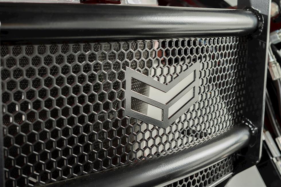 SA223 KURO grill closeup